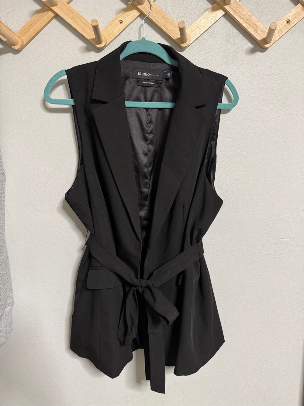 Black Sleeveless Tie-Waist Blazer Vest